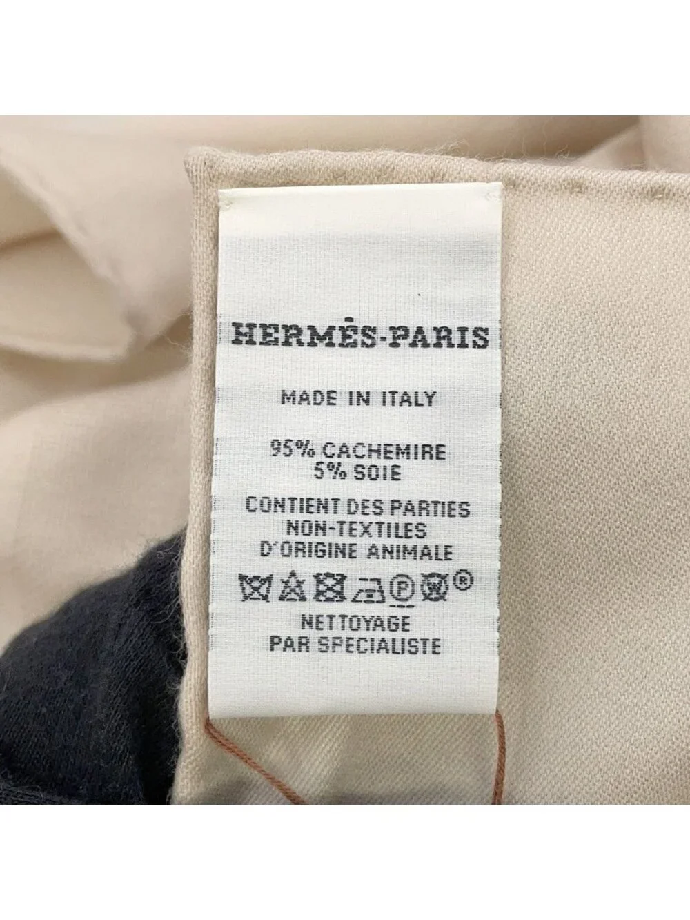 ★SOLD★ Hermes Shawl Carre 115 Modern Buckle Bouclerie Moderne Cashmere Silk Cles - Picture 6 of 7